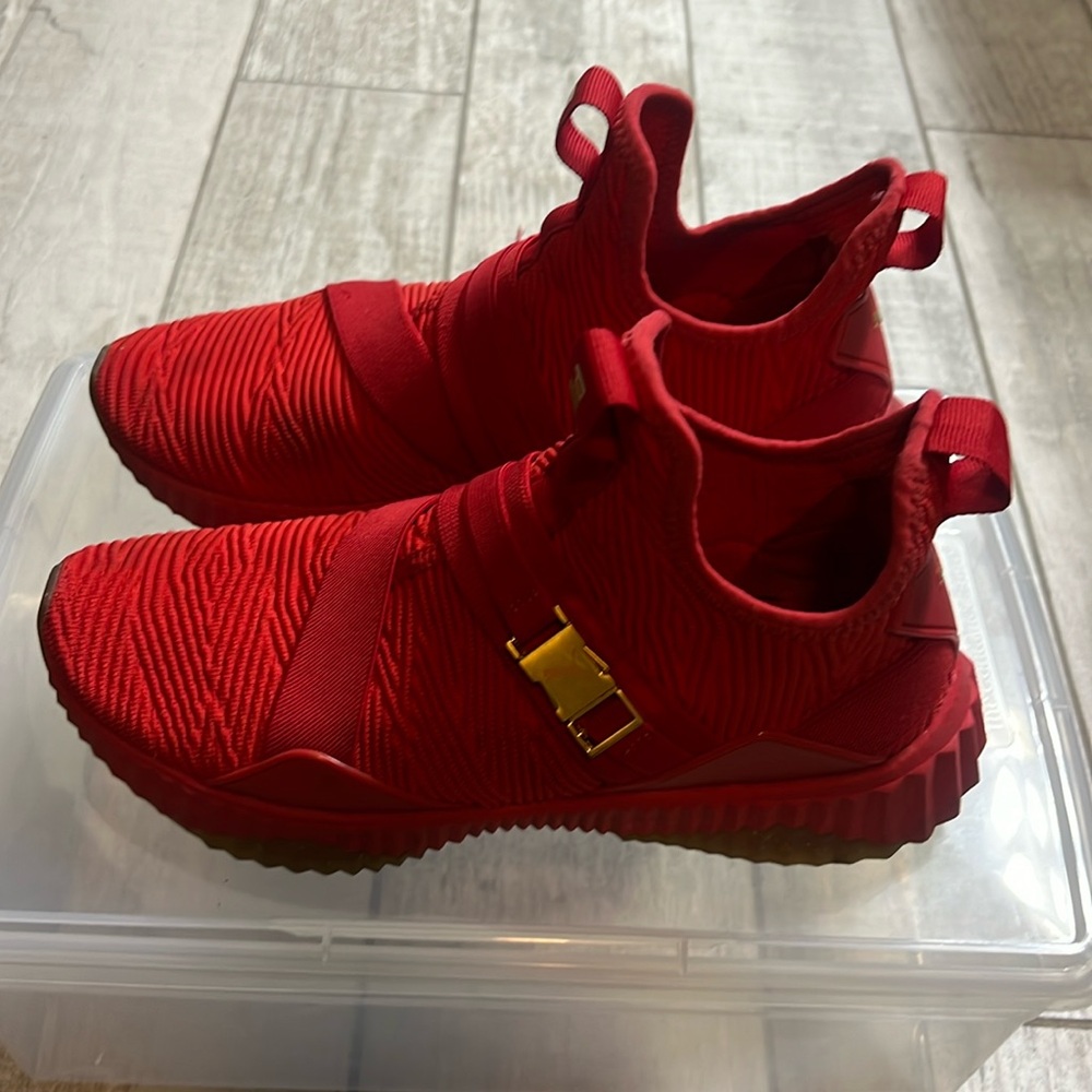 PUMA SLIP-ONS